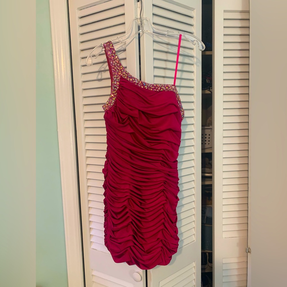 La Femme Dark Pink Size 2 Dress